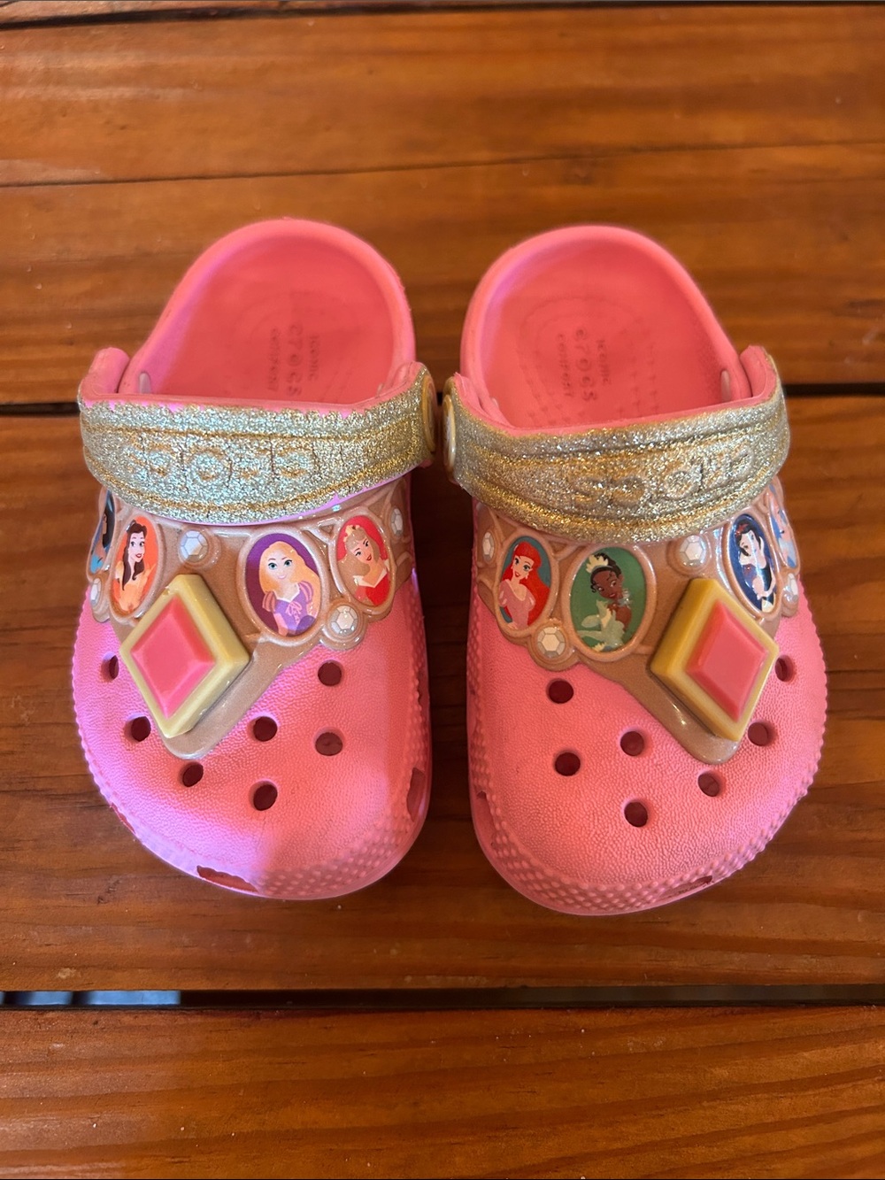 CROCS Pink Toddler Girls Disney Princess Clog Sandals with Gold Glitter Strap 6